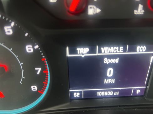 Used 2020 Chevrolet Malibu LT image 11