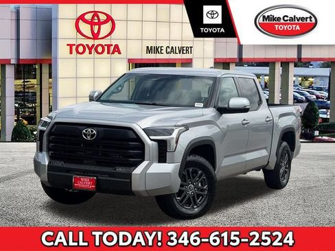 Used 2023 Toyota Tundra SR5 w/ SR5 Convenience Package RWD image 1