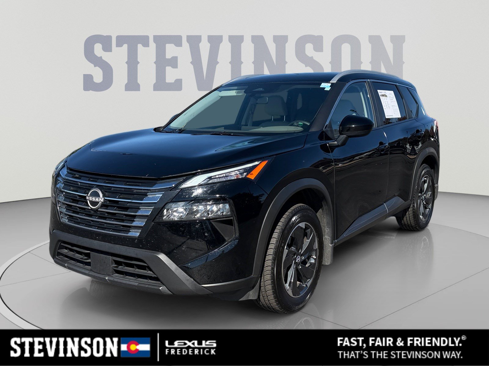 Used 2025 Nissan Rogue SV w/ SV Premium Package FWD image 1