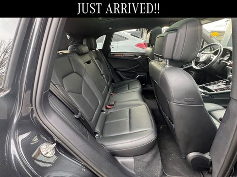 Used 2023 Porsche Macan S image 11