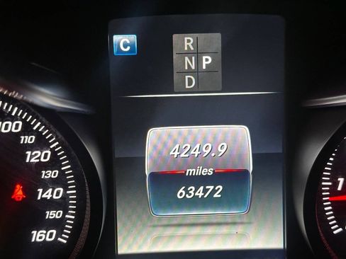 Used 2019 Mercedes-Benz GLC 300 4MATIC image 21