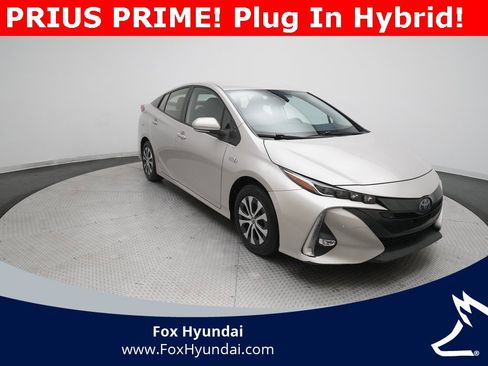 Used 2021 Toyota Prius Prime Limited w/ Carpet Mat Package (TMS) image 13