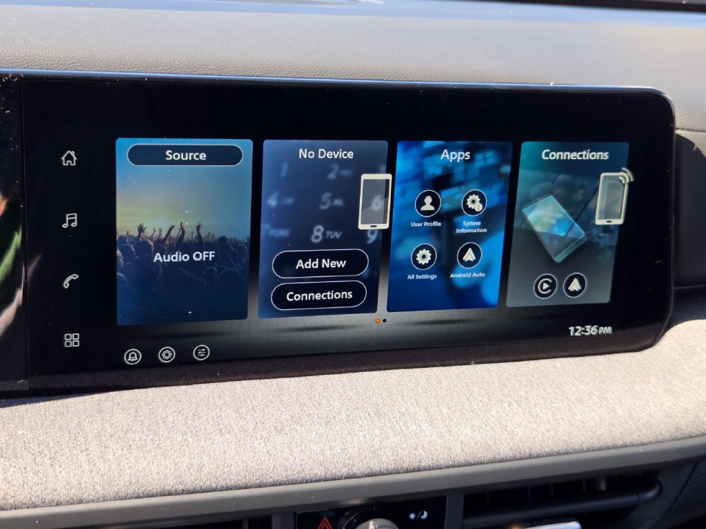 New 2027 Nissan Kicks S FWD image 23