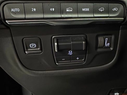Used 2021 Cadillac Escalade ESV Sport w/ Driver Assist Tech Package AWD/4WD image 17