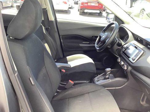 Used 2025 Nissan Kicks Play S FWD image 15