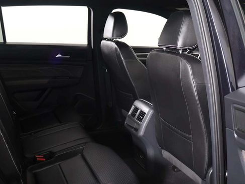 Used 2023 Volkswagen Atlas Cross Sport SEL R-Line AWD/4WD image 30
