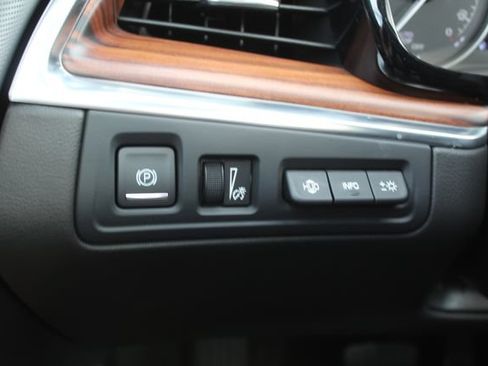 Used 2024 Cadillac XT5 Premium Luxury w/ Technology Package FWD image 27