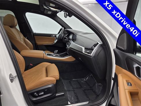 Used 2023 BMW X5 xDrive40i w/ Premium Package image 19