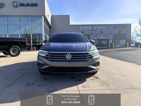 Used 2021 Volkswagen Jetta SEL image 2