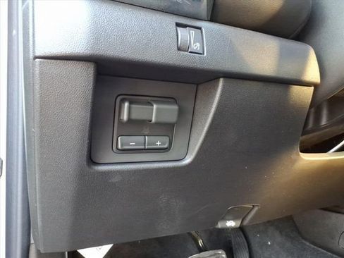 New 2026 GMC Canyon Elevation w/ Convenience Package image 29