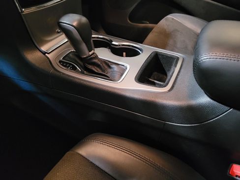 Used 2020 Jeep Grand Cherokee Laredo w/ Laredo X Package image 26