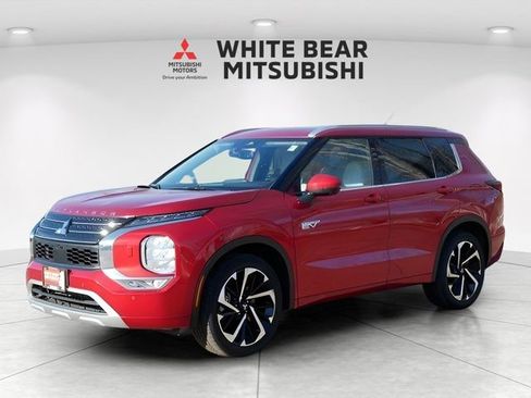 Used 2025 Mitsubishi Outlander SEL AWD/4WD image 3