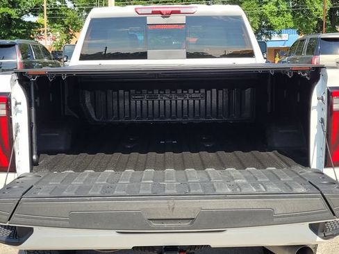 Used 2024 GMC Sierra 2500 Denali w/ Denali Reserve Package AWD/4WD image 10