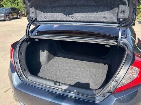Used 2020 Honda Civic EX image 9