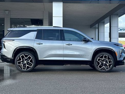 New 2026 Chevrolet Traverse High Country FWD image 5