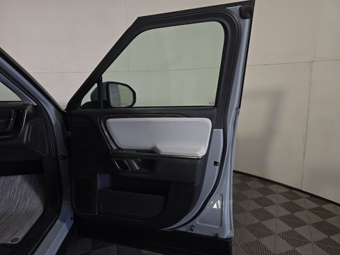 Used 2022 Rivian R1T Adventure AWD/4WD image 18