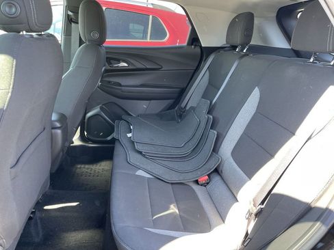 Used 2023 Chevrolet TrailBlazer LT w/ Convenience Package image 8