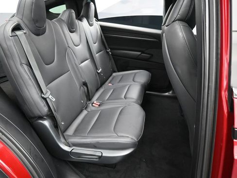 Used 2023 Tesla Model X image 28