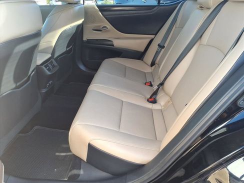 Used 2020 Lexus ES 350 w/ Premium Package image 17