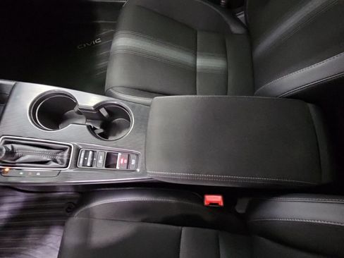 Used 2024 Honda Civic Sport image 19