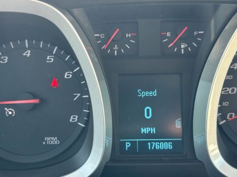 Used 2010 Chevrolet Equinox LS image 24