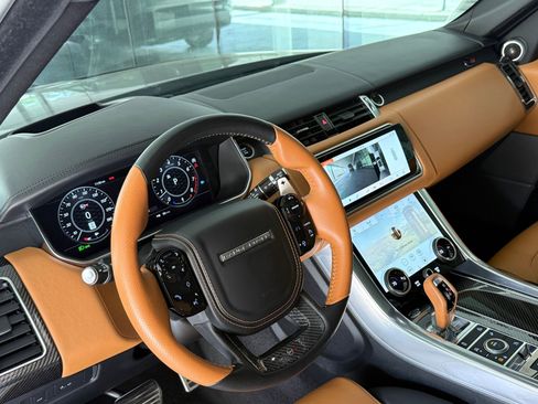 Used 2019 Land Rover Range Rover Sport SVR image 4