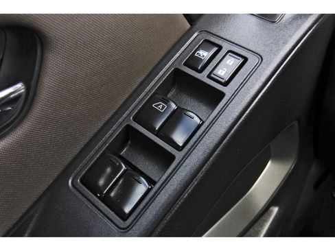 Used 2022 Nissan Frontier SV image 23