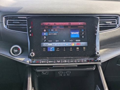 Used 2024 Jeep Wagoneer L Series III w/ Flexible Seating Group image 16