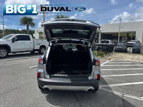 Used 2022 Ford Escape SE FWD image 5