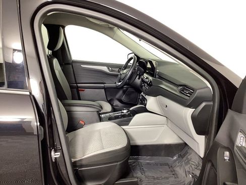 Used 2023 Ford Escape Active image 9