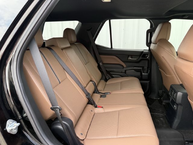 Used 2026 Toyota 4Runner Limited AWD/4WD image 34