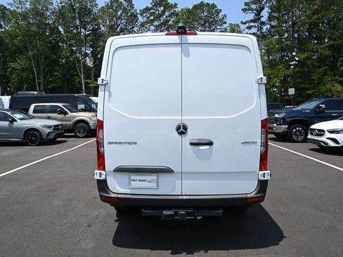 Used 2025 Mercedes-Benz Sprinter 2500 image 27