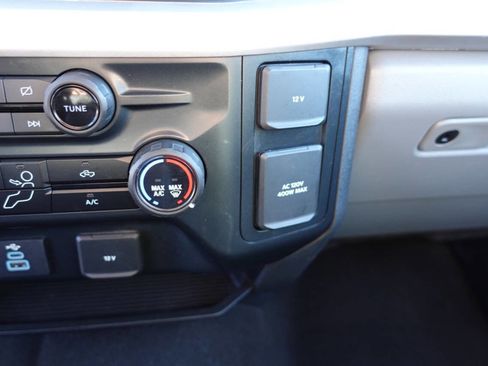 Used 2023 Ford F250 XLT image 38