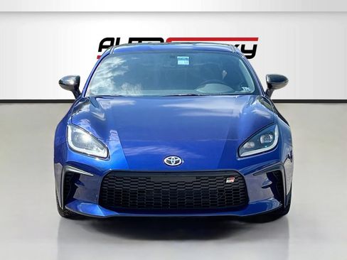 Used 2025 Toyota GR86 w/ ALL Weather Mat Package (TMS) RWD image 2