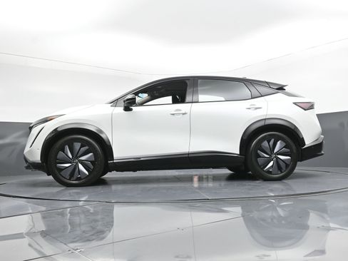 Used 2023 Nissan Ariya image 25