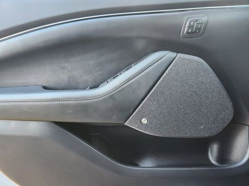 Used 2025 Ford Mustang Mach-E Premium image 21