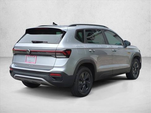 Used 2025 Volkswagen Taos S FWD image 5