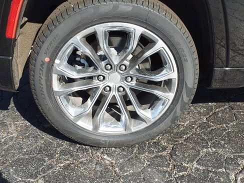 New 2023 Jeep Grand Wagoneer Series II image 9