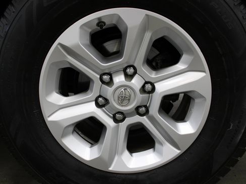 Used 2021 Toyota 4Runner SR5 image 8