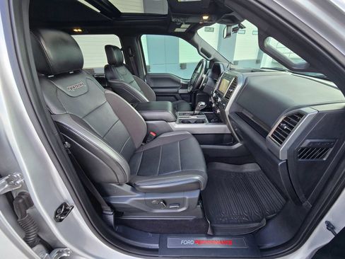 Used 2019 Ford F150 Raptor w/ Equipment Group 802A Luxury AWD/4WD image 18