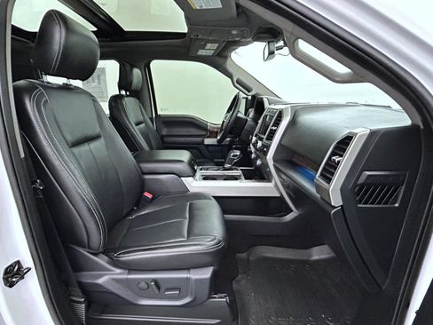 Used 2020 Ford F150 Lariat w/ Equipment Group 502A Luxury AWD/4WD image 15