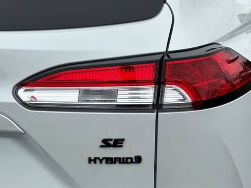 Used 2023 Toyota Corolla Cross AWD Hybrid image 30