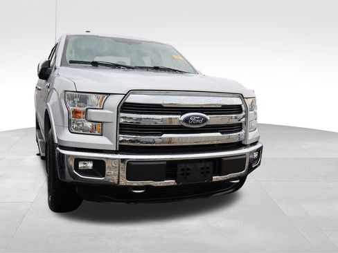 Used 2015 Ford F150 Lariat AWD/4WD image 9