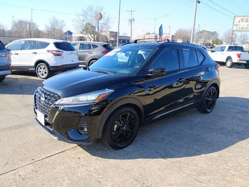 Used 2022 Nissan Kicks SR w/ Interior Electronics Package image 7