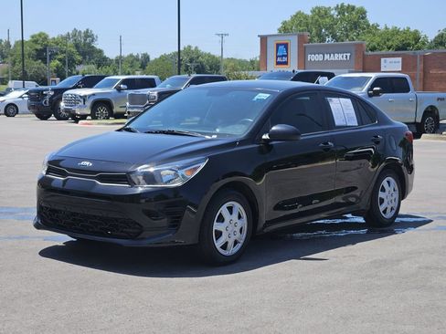 Used 2022 Kia Rio S FWD image 2
