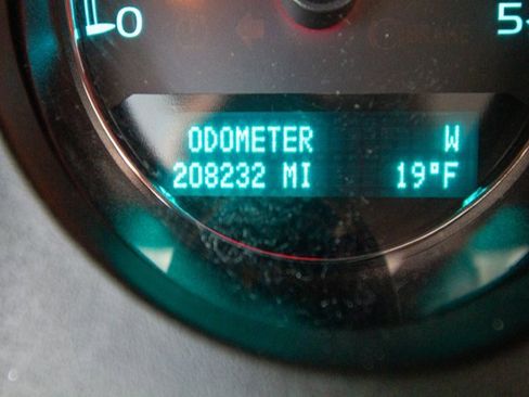 Used 2013 Chevrolet Silverado 3500 LTZ image 22