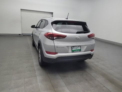 Used 2017 Hyundai Tucson SE w/ SE Popular Package 02 AWD/4WD image 5
