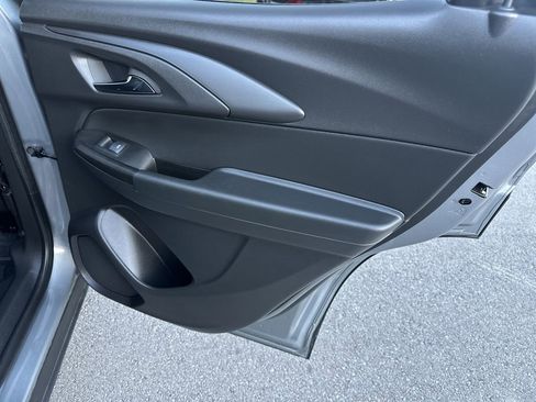 Used 2024 Chevrolet TrailBlazer RS w/ Driver Confidence Package image 33