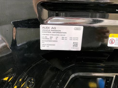Used 2023 Audi Q4 e-tron Premium Plus w/ Premium Plus RWD image 33