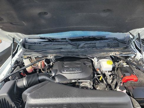 Used 2024 RAM 2500 Big Horn AWD/4WD image 7